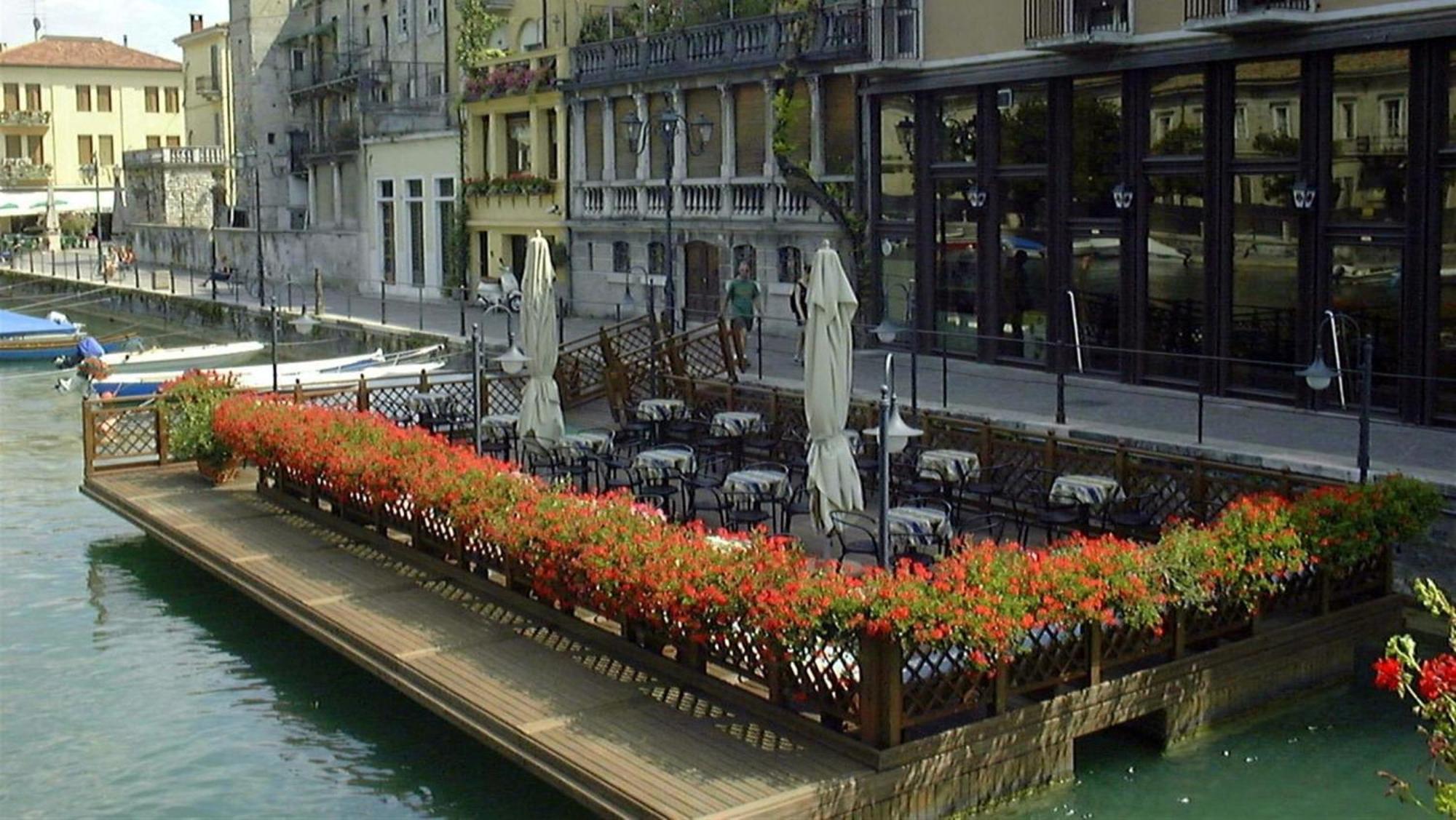 Cappuccini Appartments Peschiera del Garda Luaran gambar