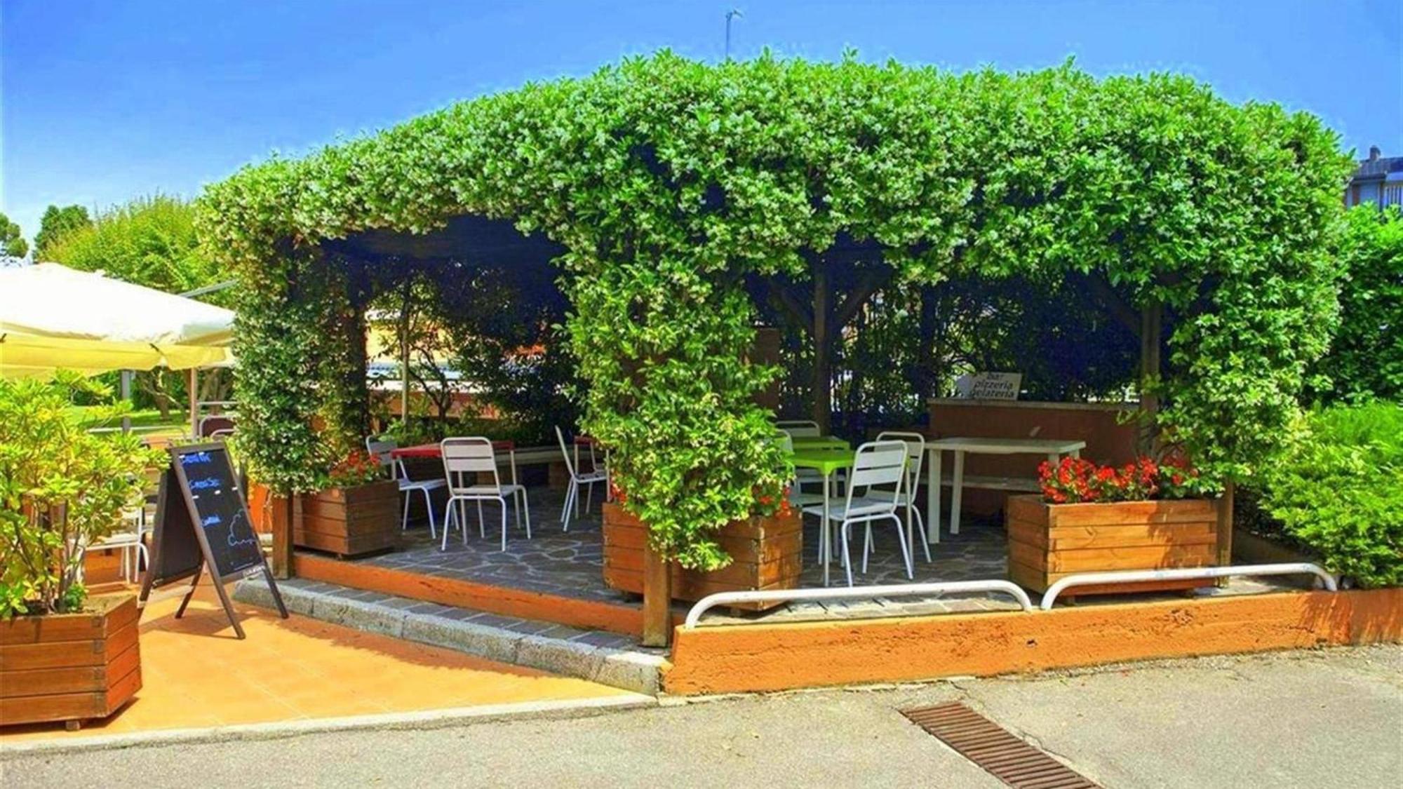 Cappuccini Appartments Peschiera del Garda Luaran gambar