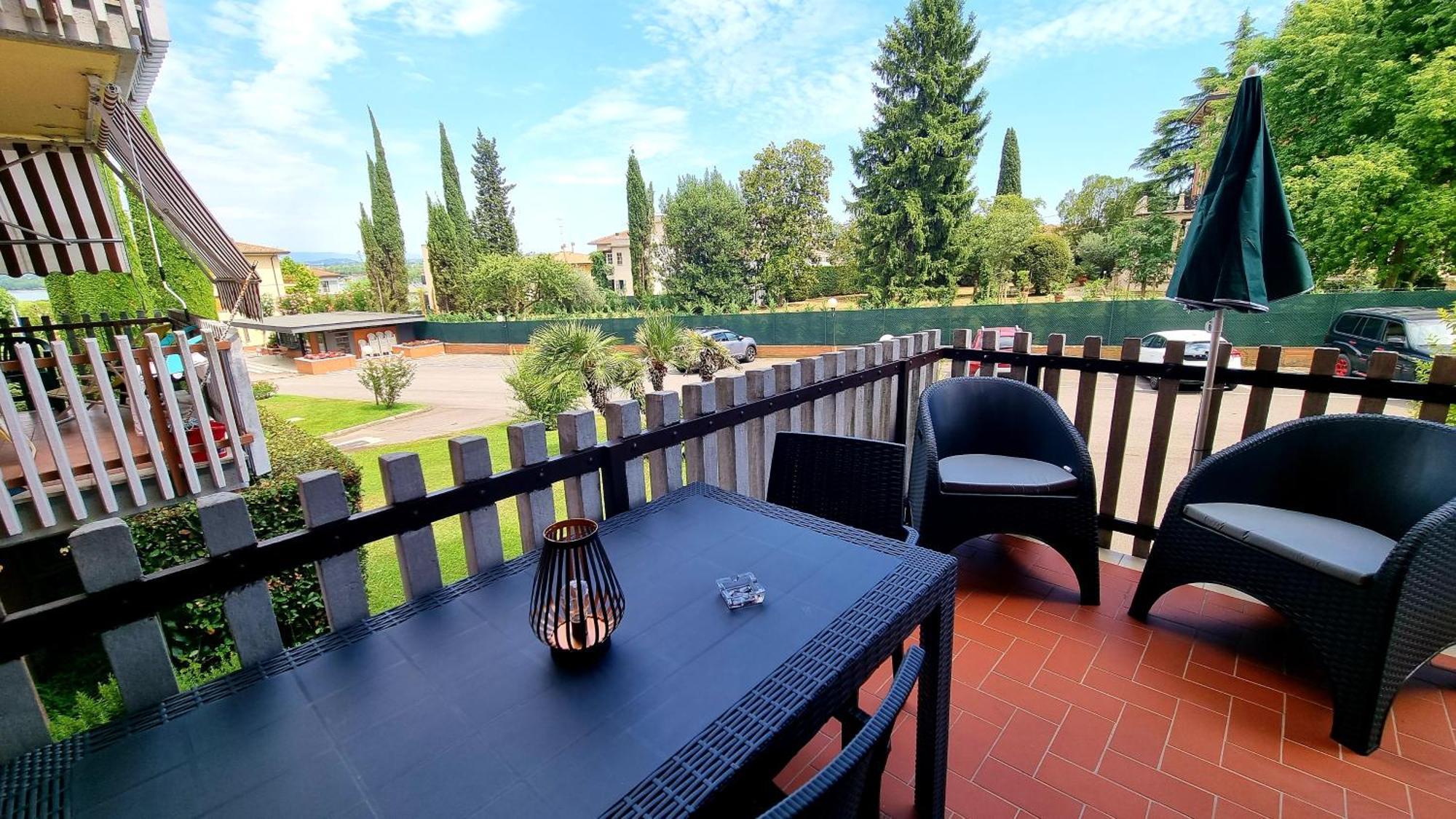 Cappuccini Appartments Peschiera del Garda Luaran gambar